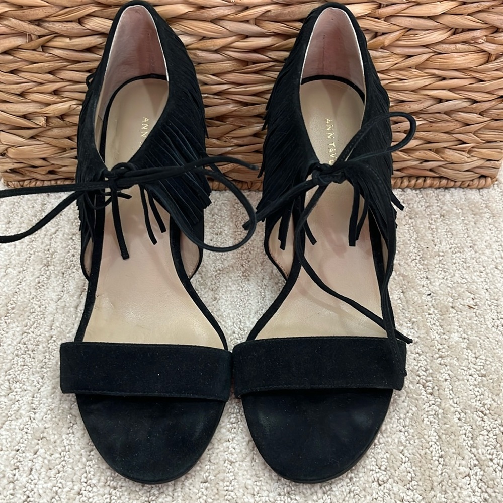 Ann Taylor Black Suede Toni Fringe High Heel Sandals Size 7.5 EUC